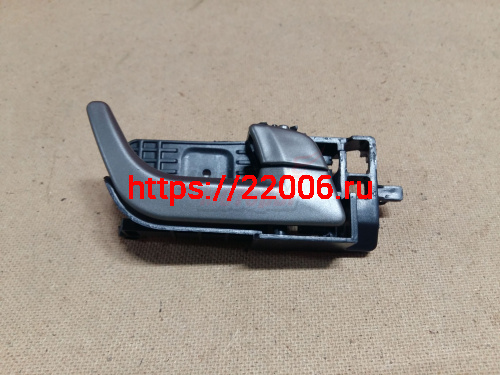 Ручка двери внутренняя правая EMGRAND (1068002076) Ручка двери внутренняя правая EMGRAND (1068002076)