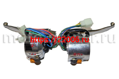 Переключатели руля в сборе с рычагами 139FMB 50сс хром (с фишками) Переключатели руля в сборе с рычагами 139FMB 50сс хром (с фишками)